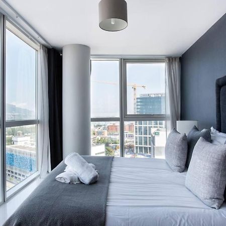 Titanic & City Views, Ultra Luxury City Parking Belfast Extérieur photo