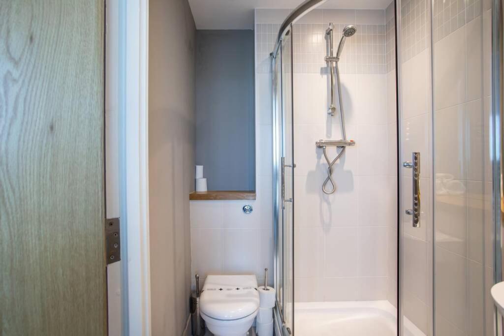 Titanic & City Views, Ultra Luxury City Parking Belfast Extérieur photo