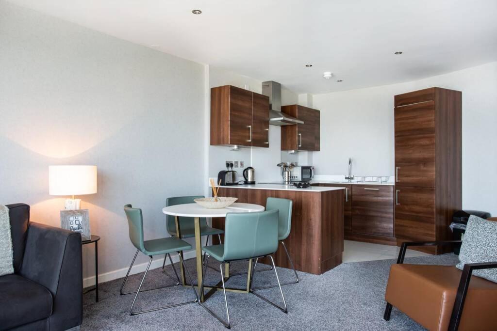 Titanic & City Views, Ultra Luxury City Parking Belfast Extérieur photo