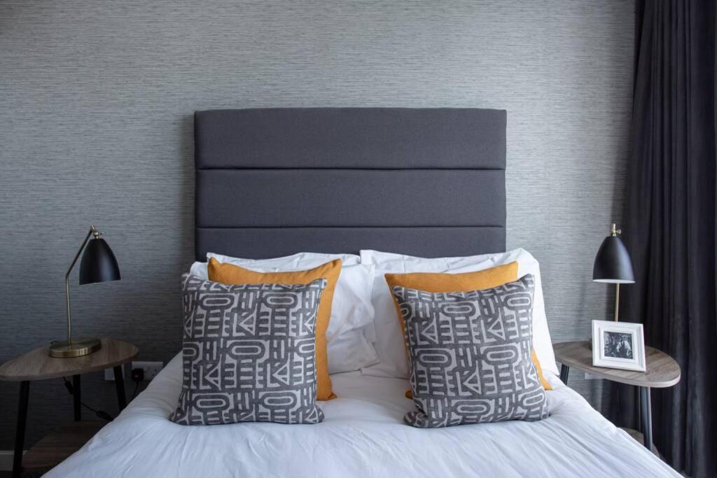Titanic & City Views, Ultra Luxury City Parking Belfast Extérieur photo