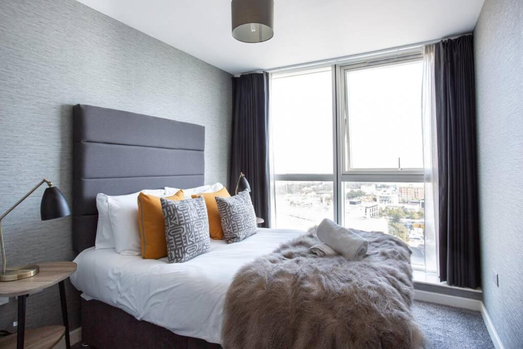 Titanic & City Views, Ultra Luxury City Parking Belfast Extérieur photo