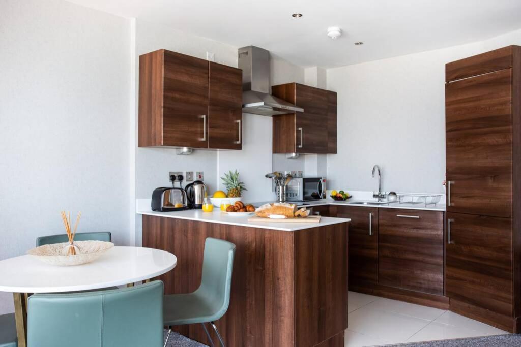 Titanic & City Views, Ultra Luxury City Parking Belfast Extérieur photo