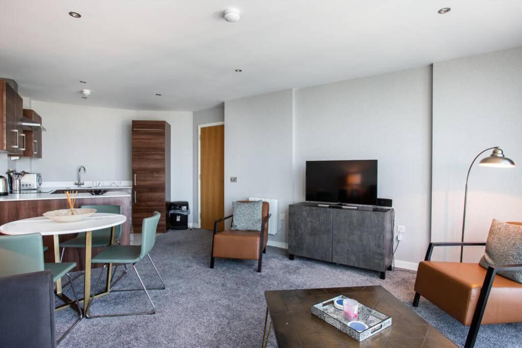 Titanic & City Views, Ultra Luxury City Parking Belfast Extérieur photo