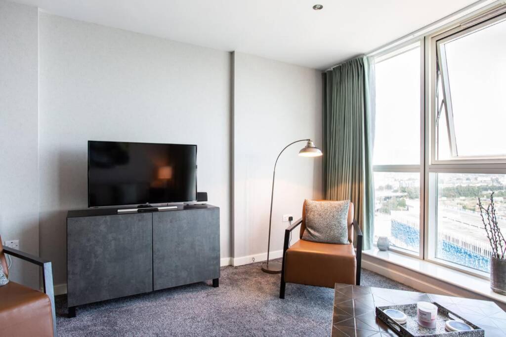 Titanic & City Views, Ultra Luxury City Parking Belfast Extérieur photo