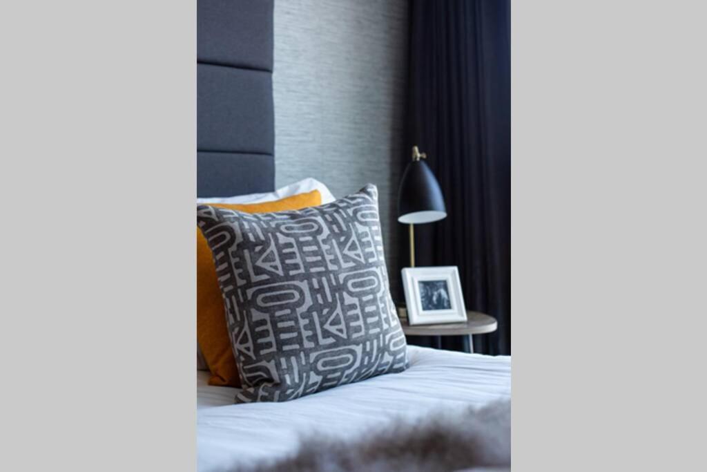 Titanic & City Views, Ultra Luxury City Parking Belfast Extérieur photo